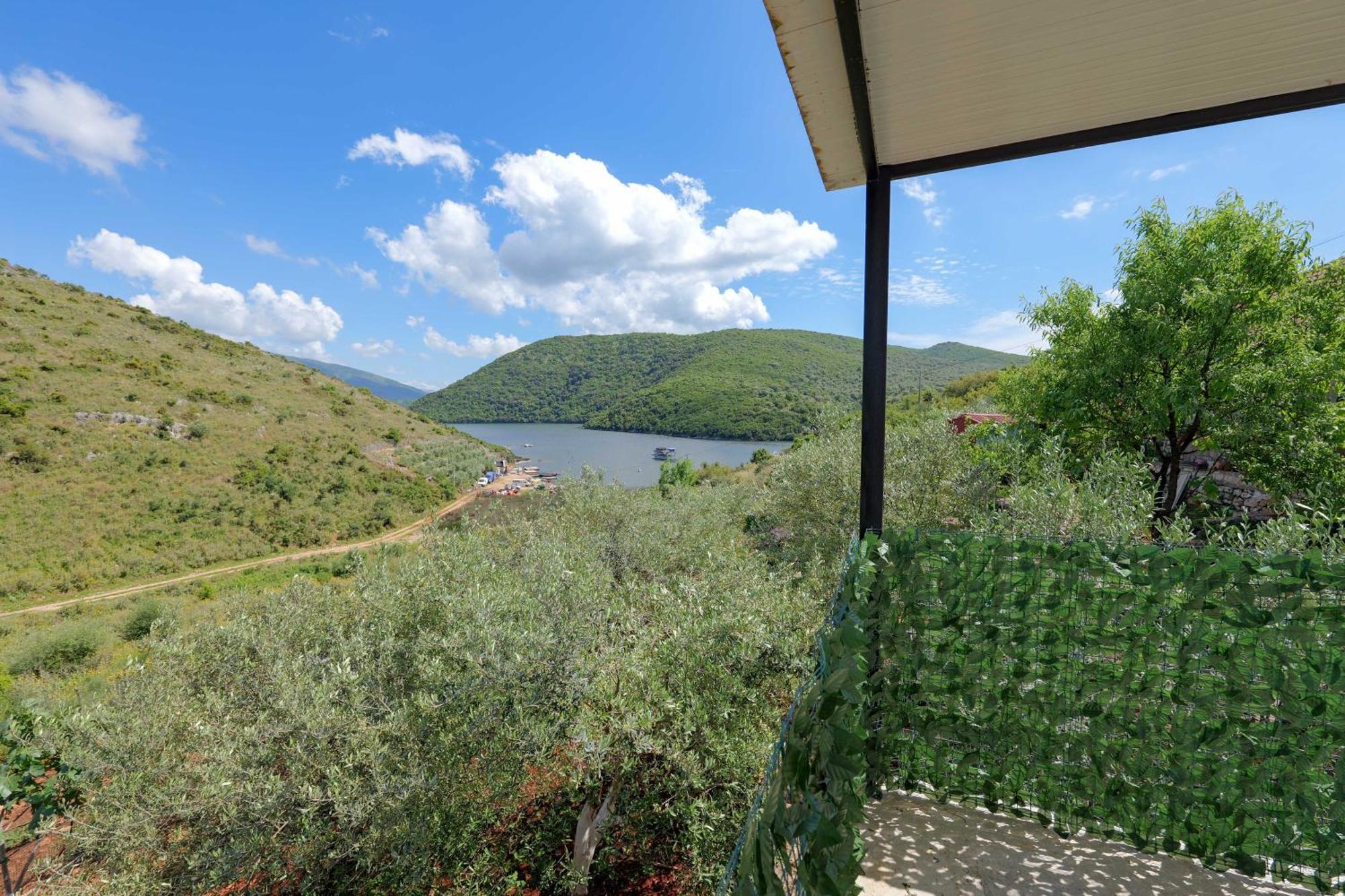 Lago Calmo Villa Ksamil Exterior photo